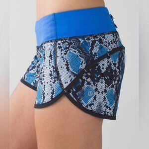 Lululemon Run Times Mini Ziggy Snake Caspian Blue Running Brief 4 Athletic Short